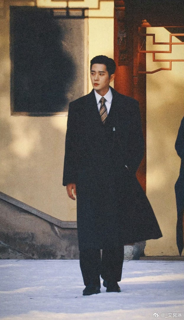 丞磊《玉簟秋》杀青，338秒视频展现演技