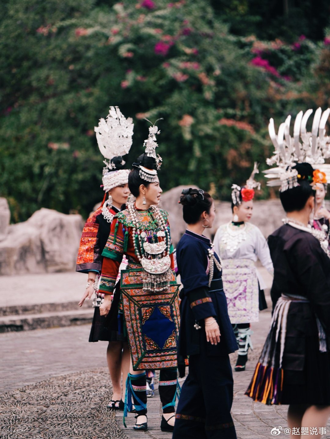 曾黎现身肇兴侗寨记录非遗年俗