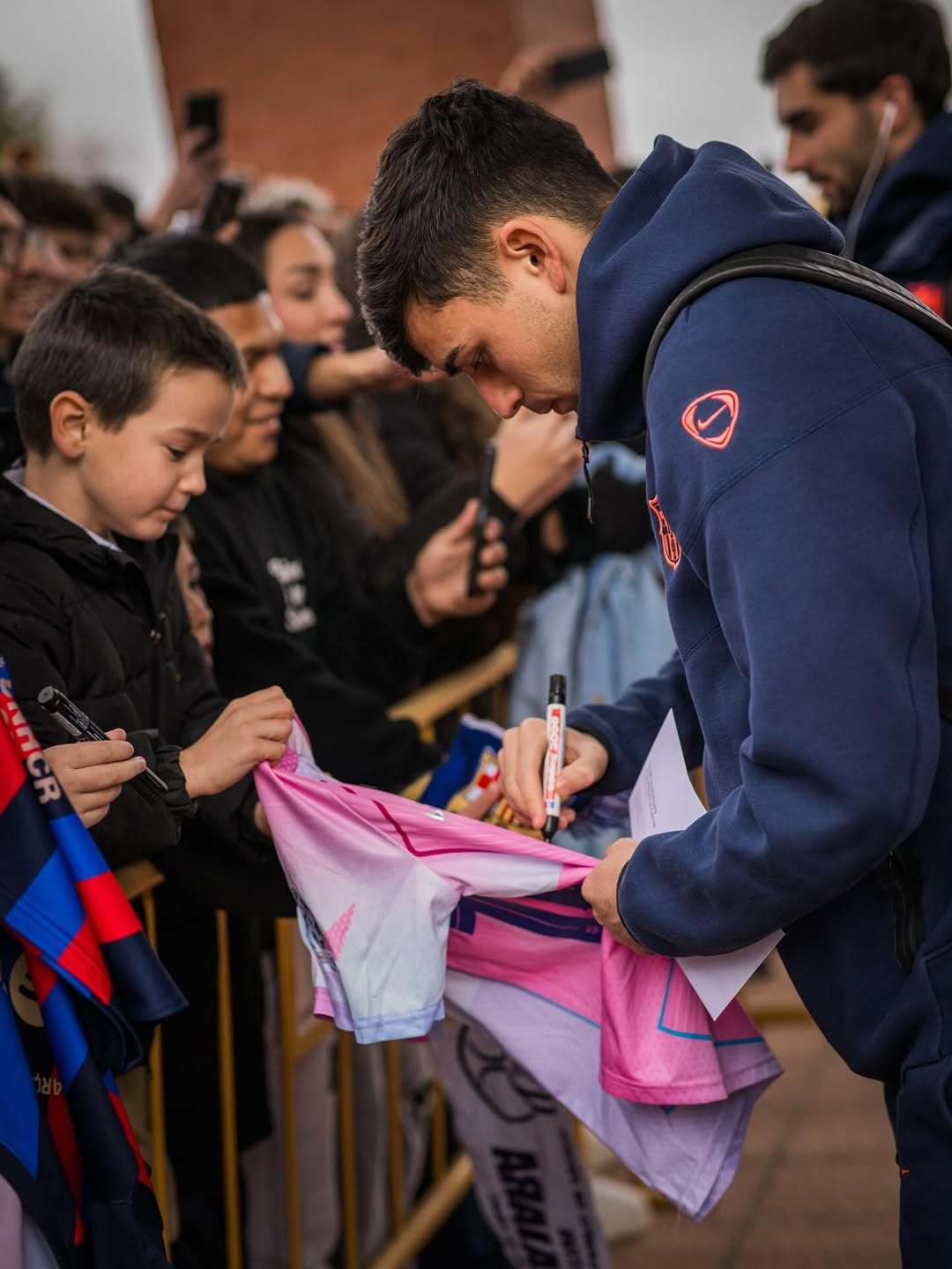 佩德里ins发文引关注