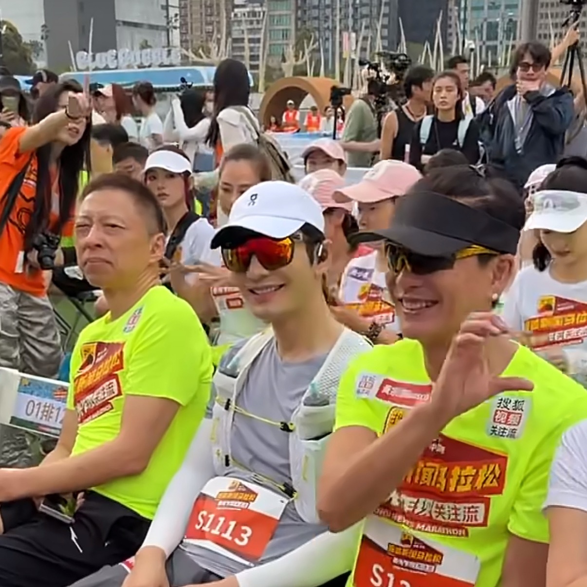 黄宗泽被赞比黄晓明更会饭撒