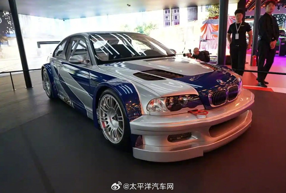 宝马M3 E46 GTR复刻版亮相2025成都车展，经典神车再现