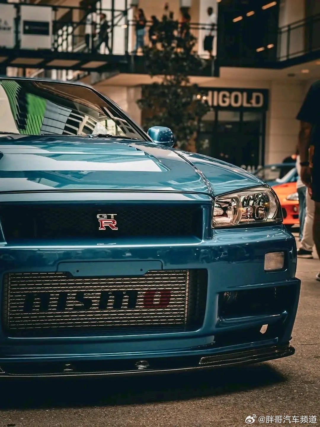 胖哥汽车频道展示经典战神GTR34生活片段