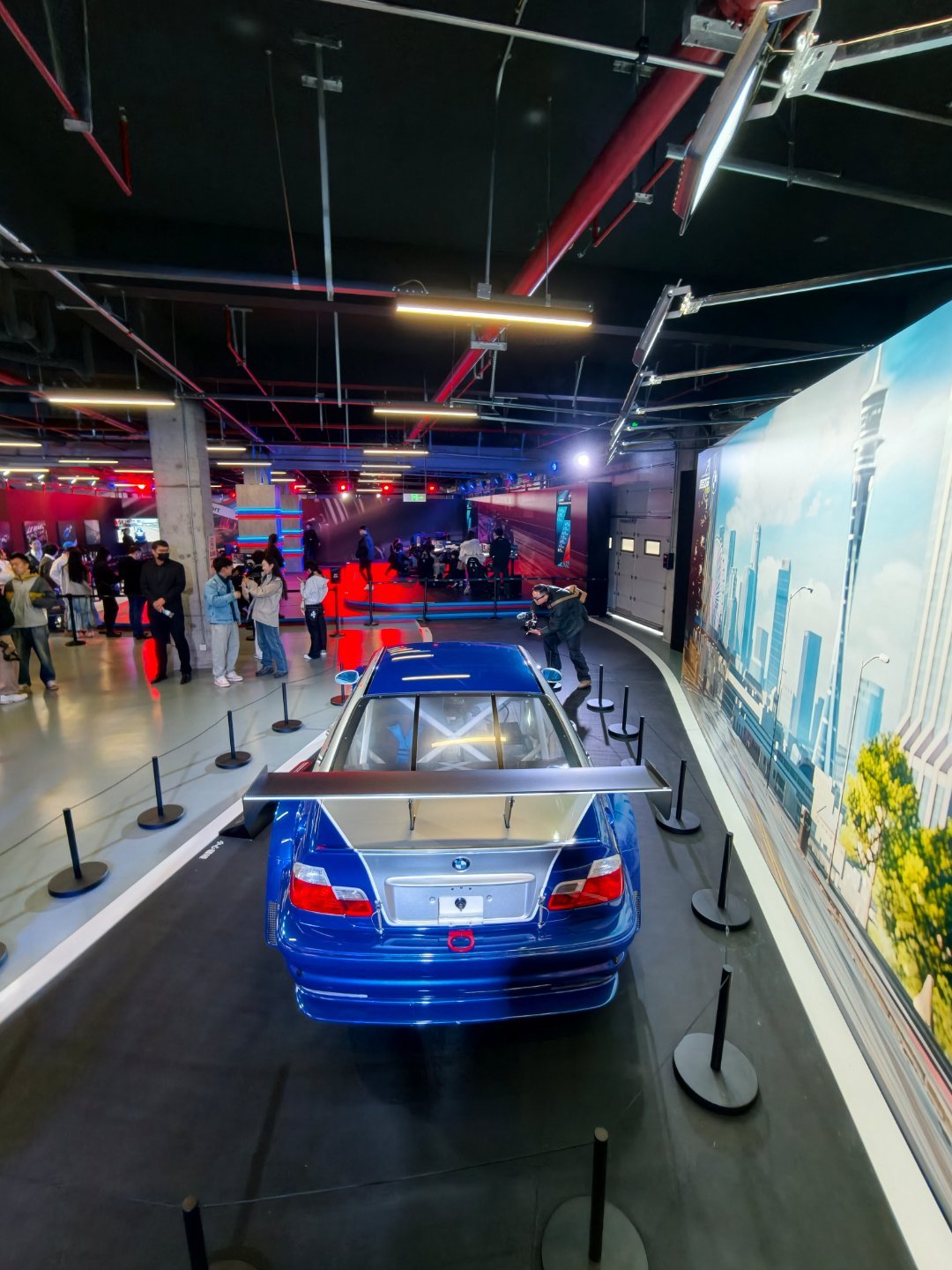 BMW M3 GTR经典车型引发玩家共鸣