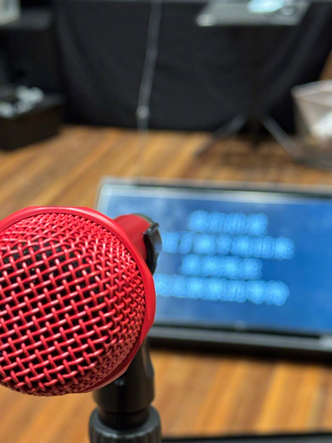 许魏洲透露正在录制新歌