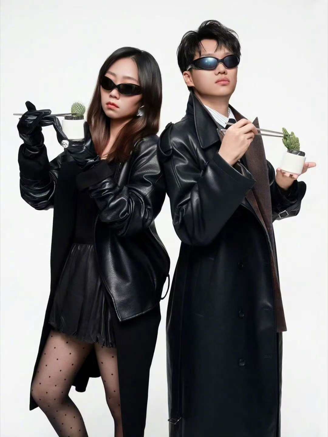 李飞李逗逗西装皮衣造型酷感拉满