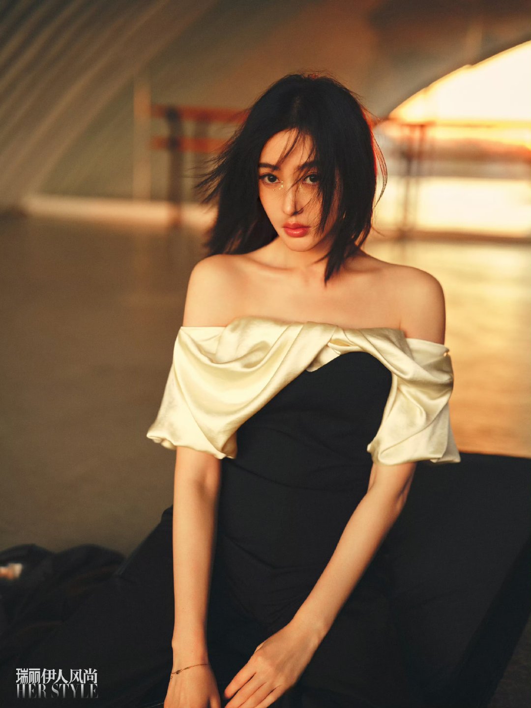 张天爱鎏金时光大片曝光