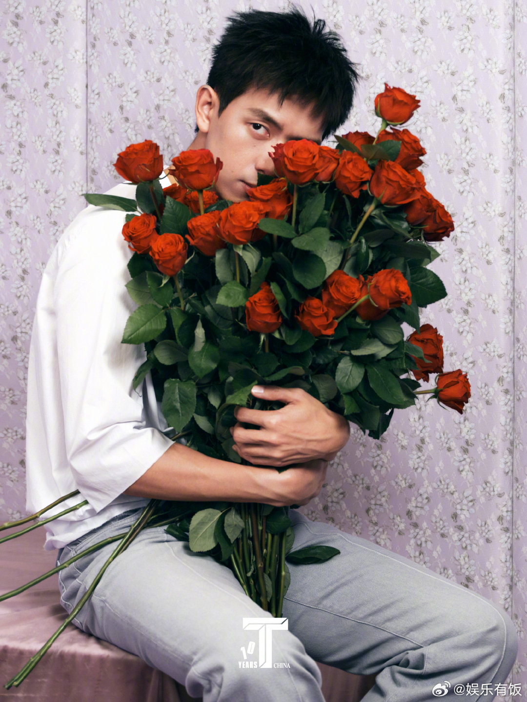 李现Prada封面大片展高智感，细节尽显高级格调