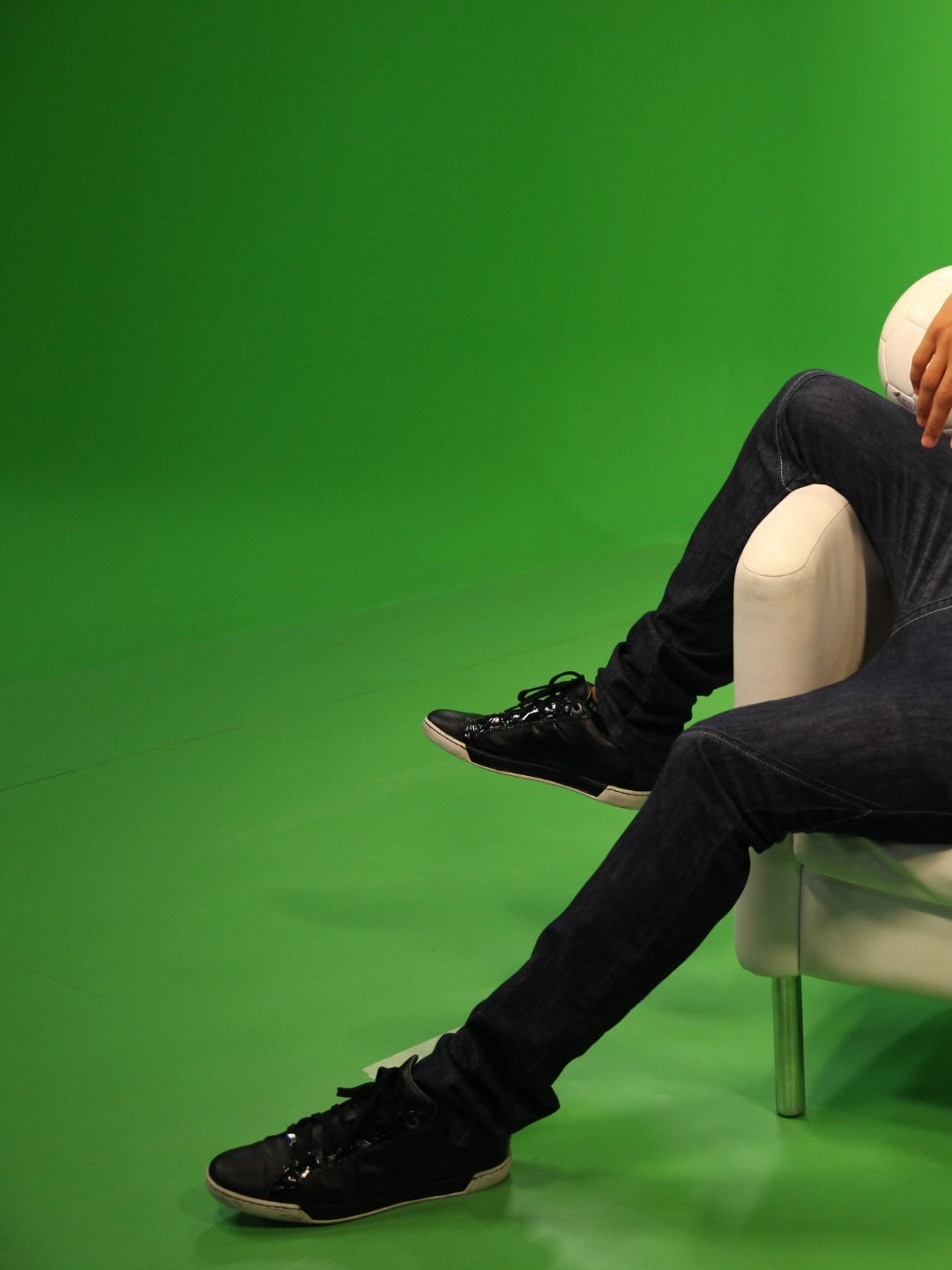 内马尔转会沙特联赛，签约两年年薪1.5亿欧元