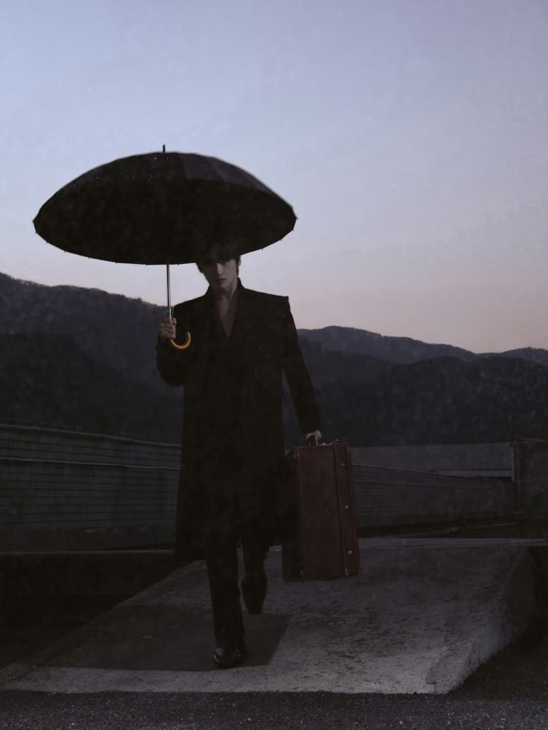 张远微博之夜镜头感十足，被赞如电影截图