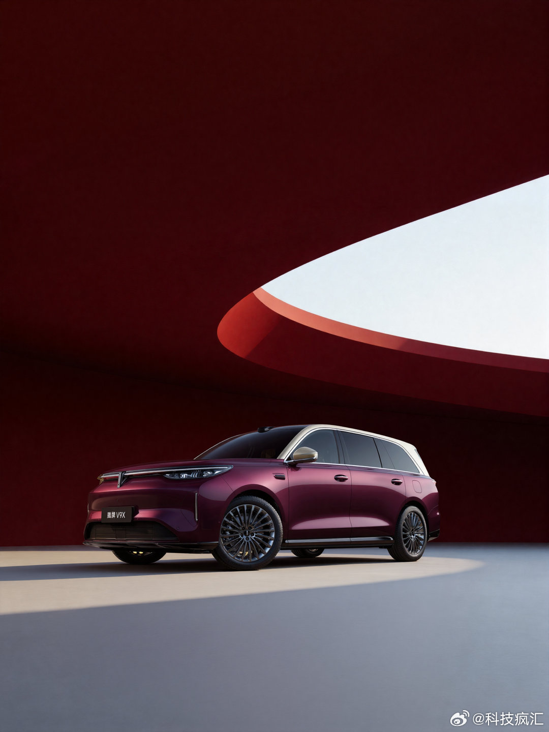 魏牌V9X亮相，45-50万级AI豪华六座旗舰SUV