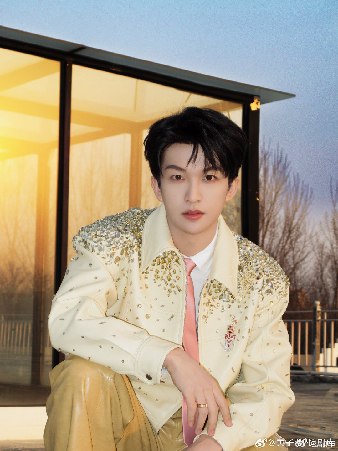 黄子弘凡春晚表演被赞活力十足