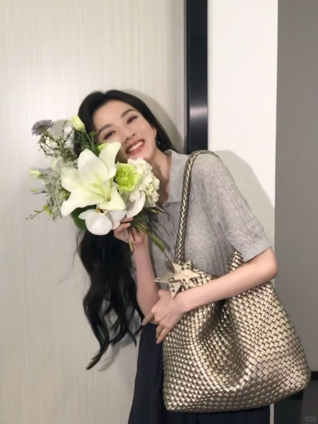 宋祖儿小红书晒美照
