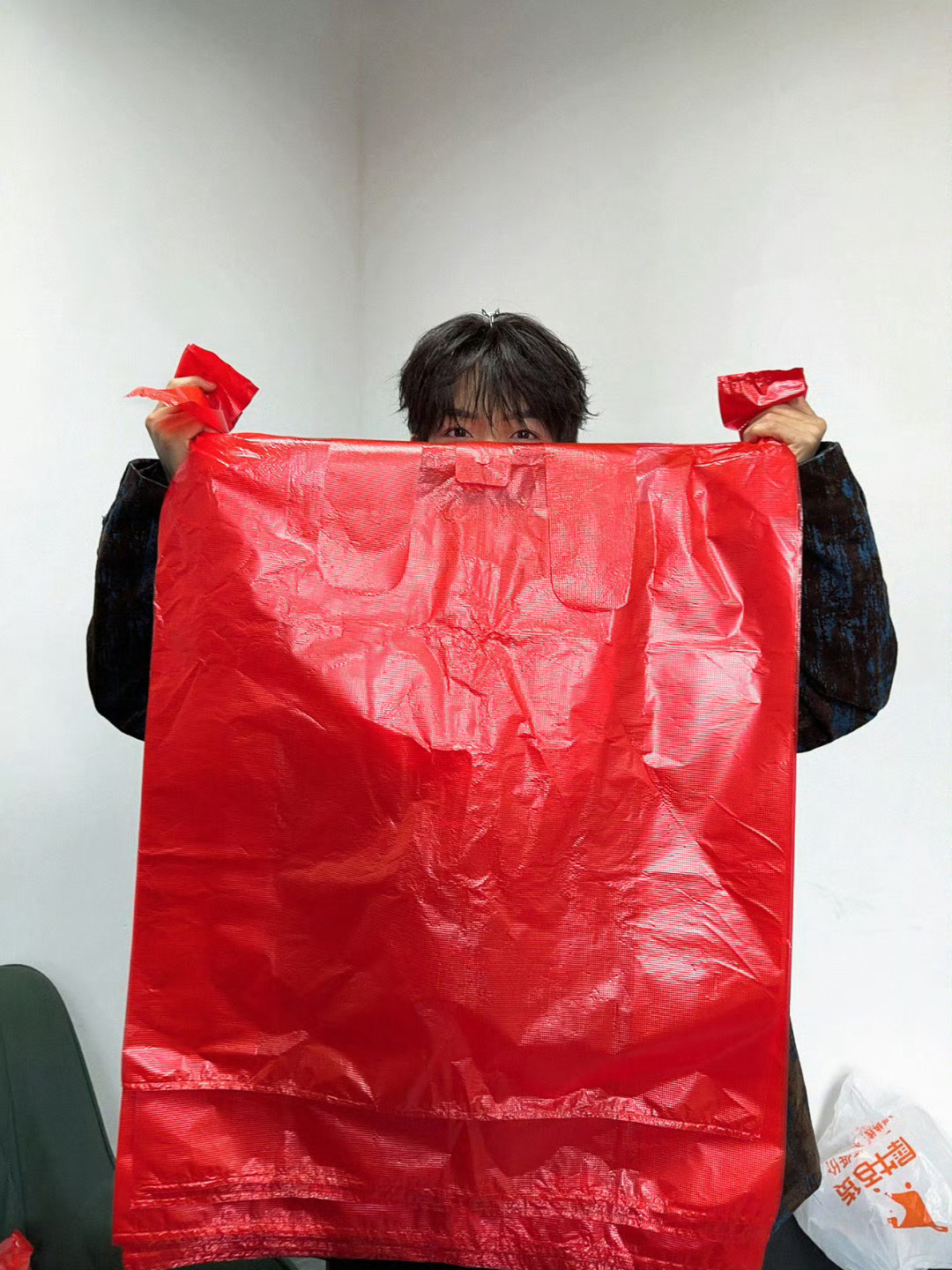 曾辉王耀庆扭腰对决，霸总画风变搞笑