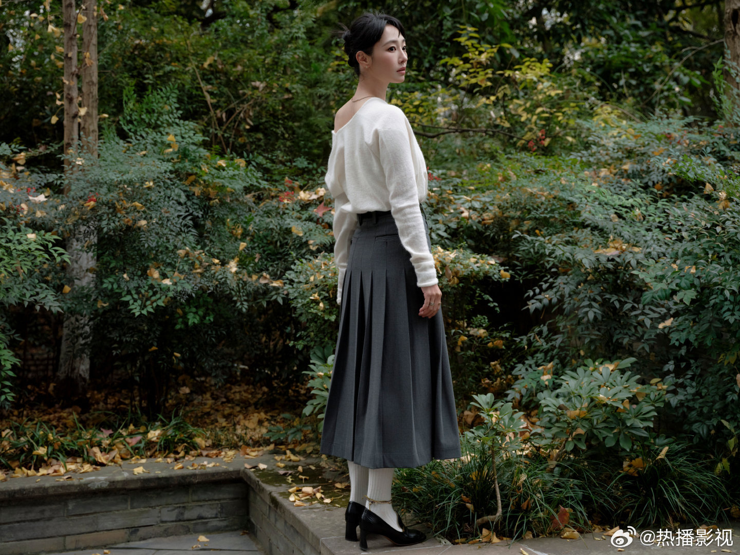 白百何郑恺合唱好久不见亮相中国电影120周年活力之夜