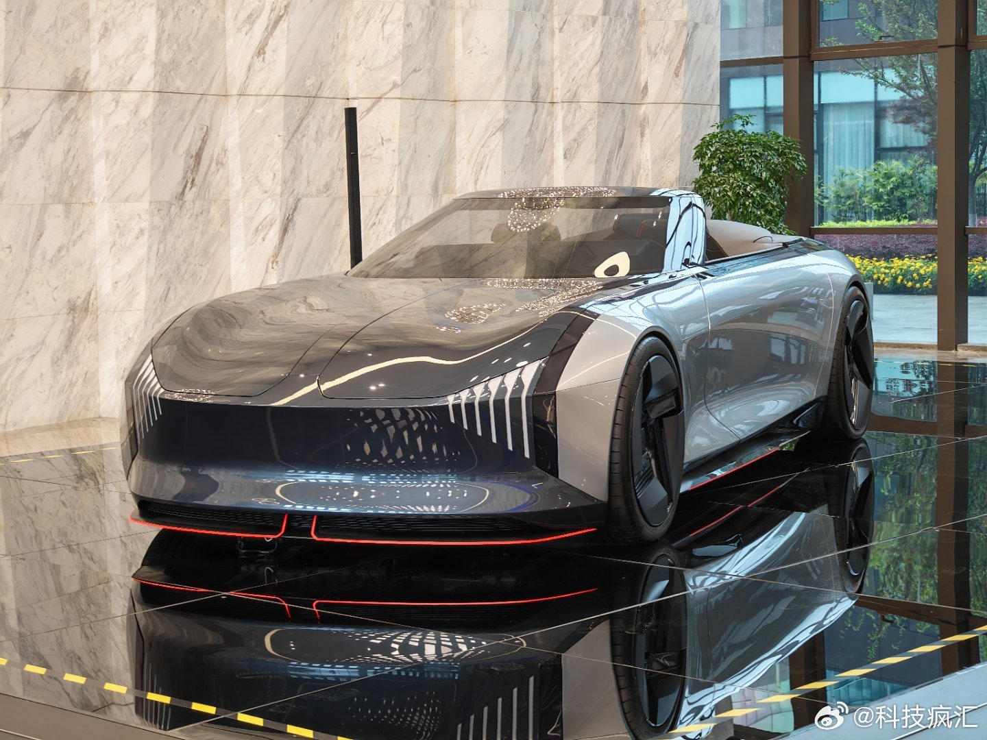 长安概念车技术落地深蓝阿维塔,第100万台电驱下线