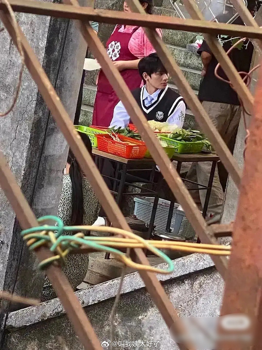 UNINE何昶希出演柴鸡蛋新剧《初三的六一儿童节》