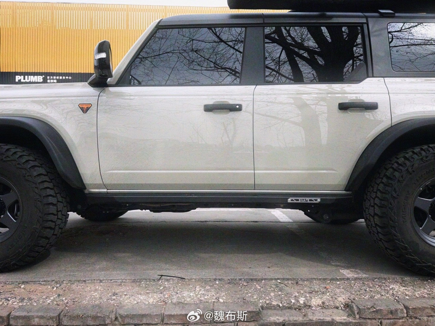 烈马加装侧踏通过性功能兼具