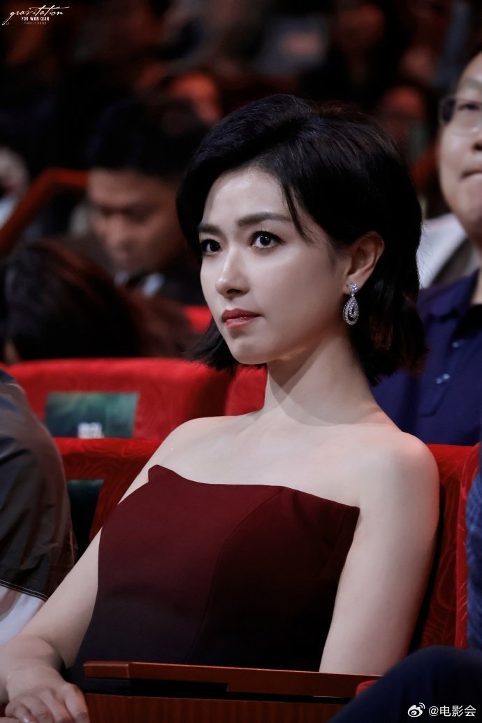 万茜获年度实力IP演员奖，期待新作