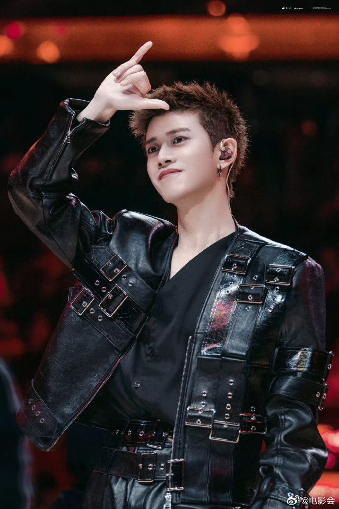 任嘉伦纽约想念中餐