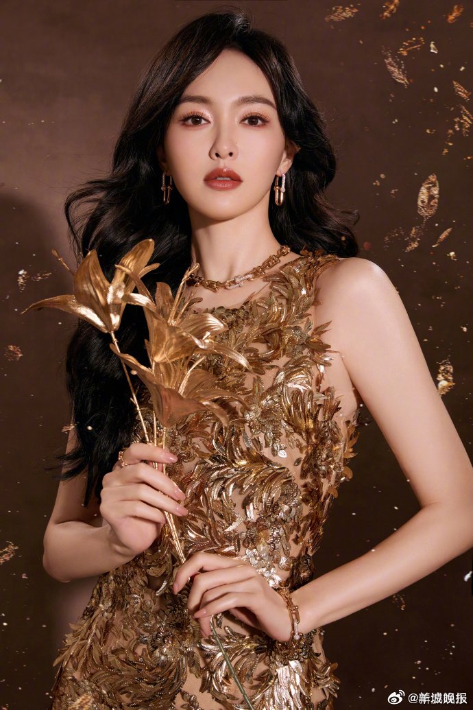 唐嫣白鹿等九位女星华服亮相，谁是你心中鎏金女神