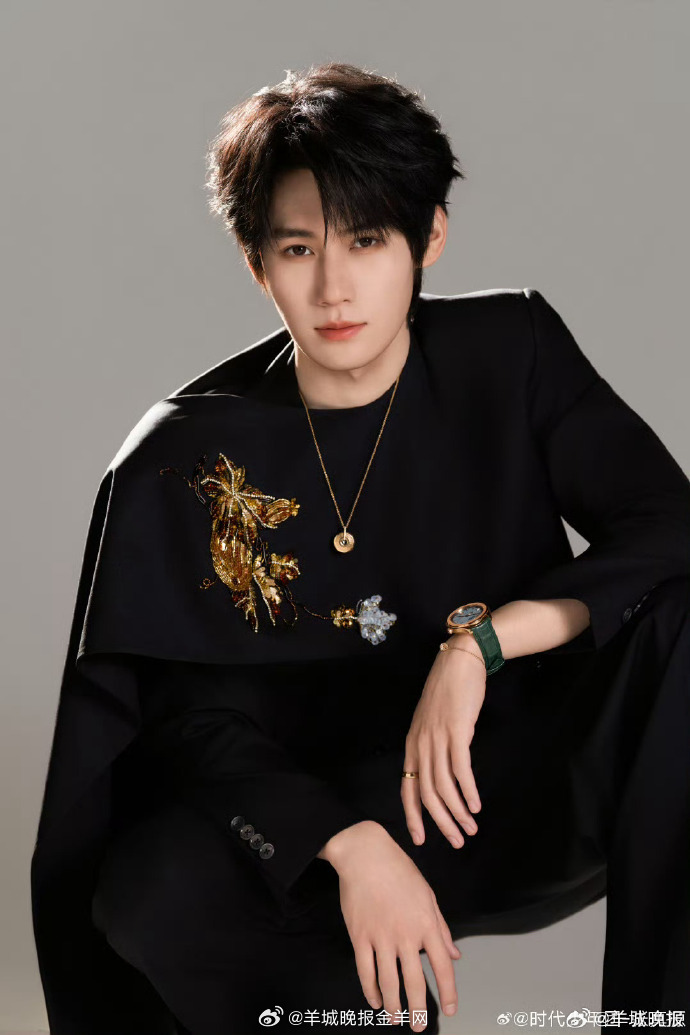 新中式写真黄金构图攻略，张真源等明星示范电影级画面