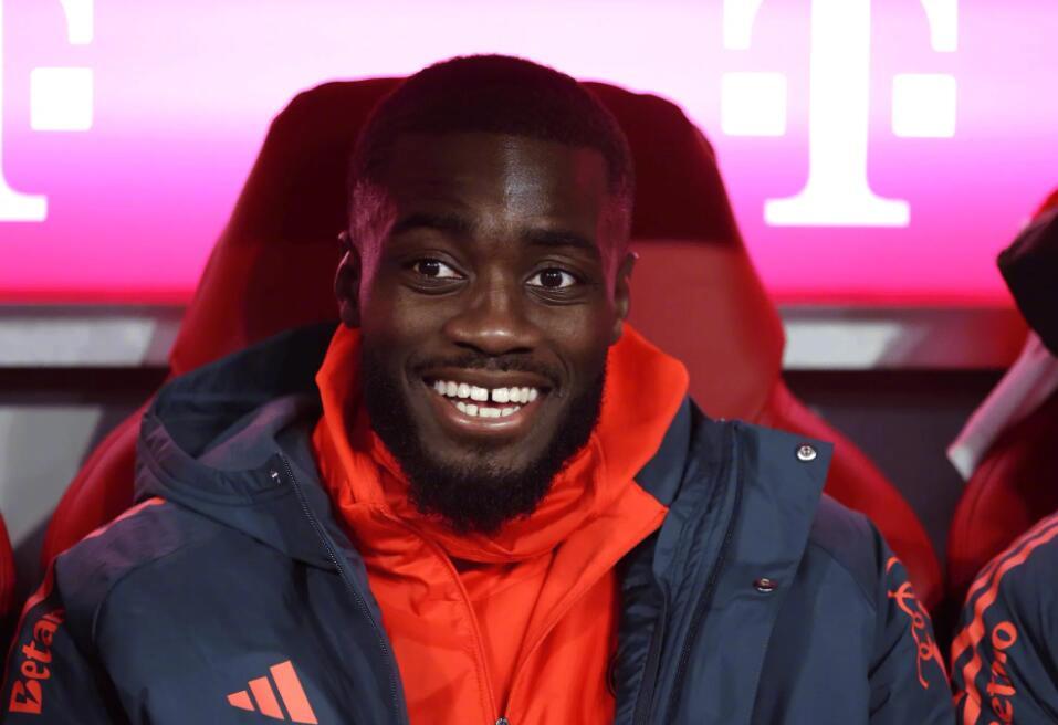 拜仁决心续约后防核心乌帕梅卡诺，面对皇马巴黎的虎视眈眈，这笔关键签约将如何影响欧洲足坛格局？