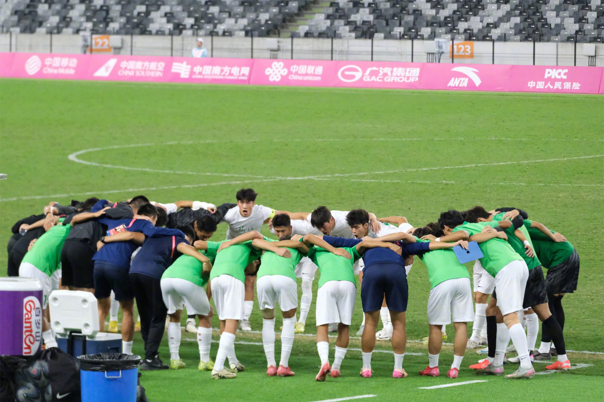 全运会U20浙江2-1山东，王钰栋传射建功两队抽签定晋级