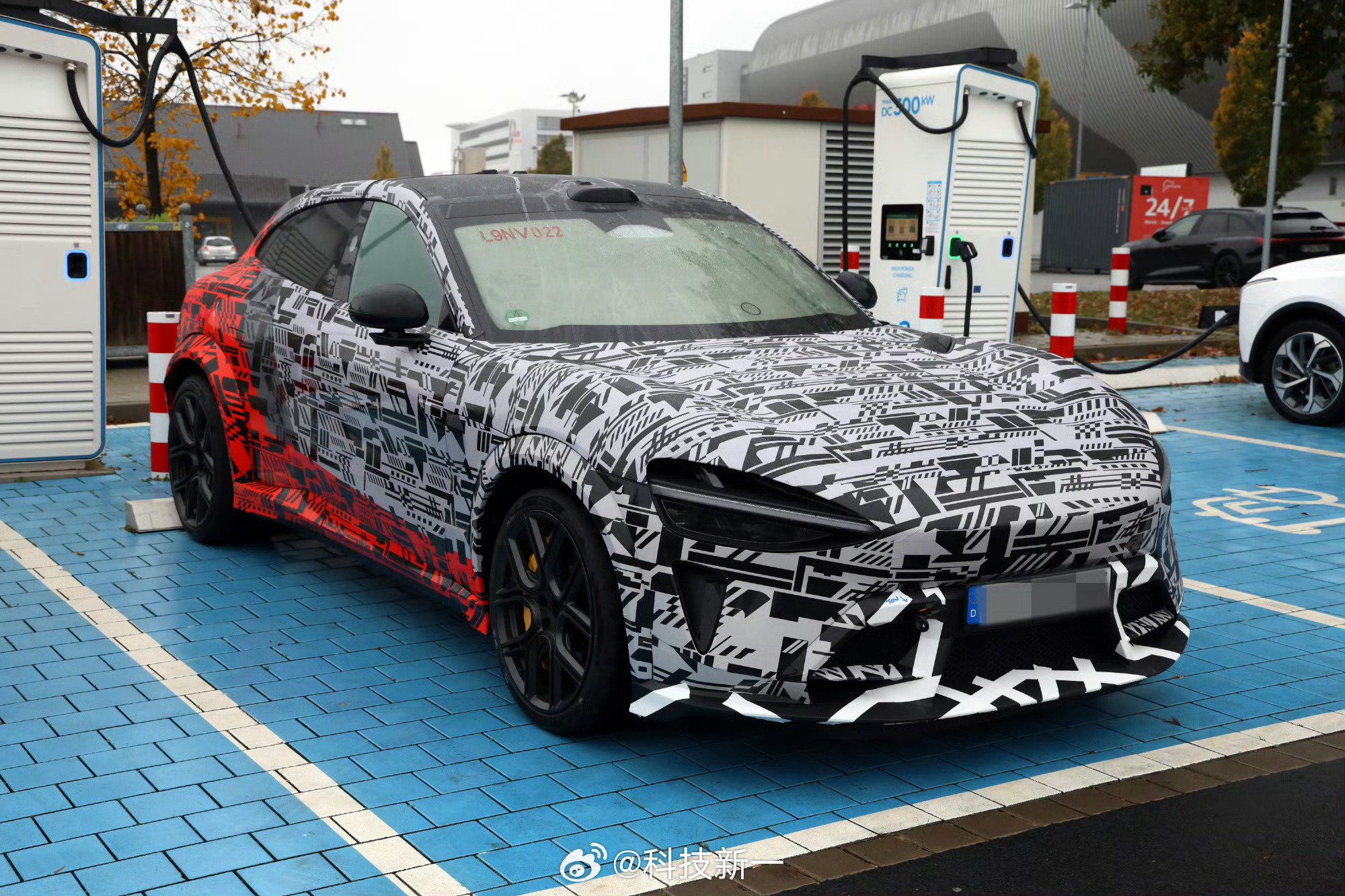 小米YU7 GT外观应与普通版显著区分以凸显高端定位