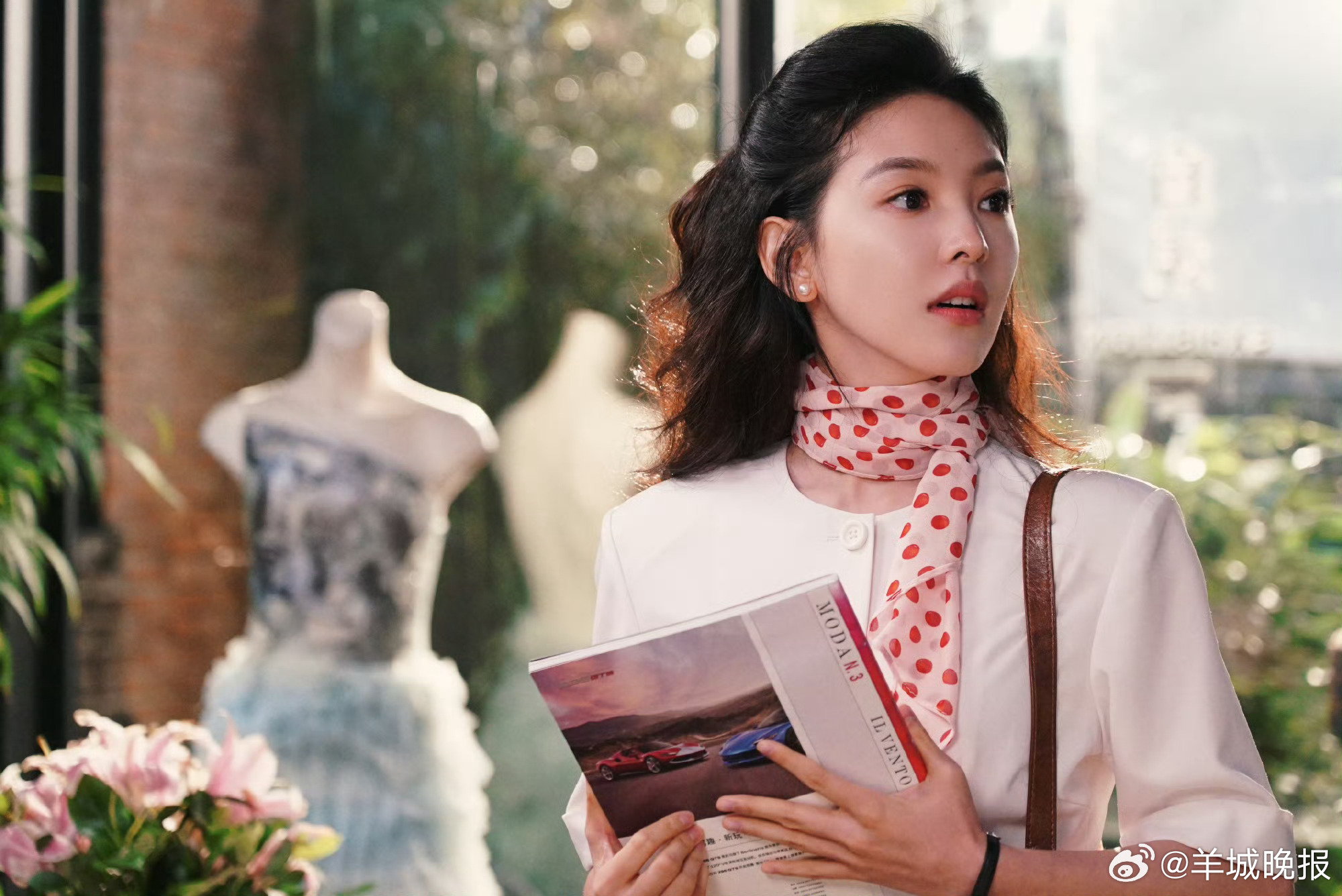 内娱女星演绎波点妆造，章若楠王心凌虞书欣等展现时尚魅力