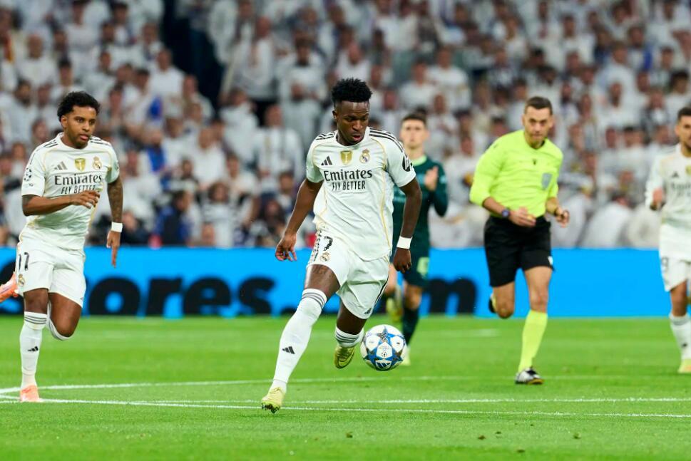 欧冠VAR最快取消点球诞生，维尼修斯924分钟进球荒持续