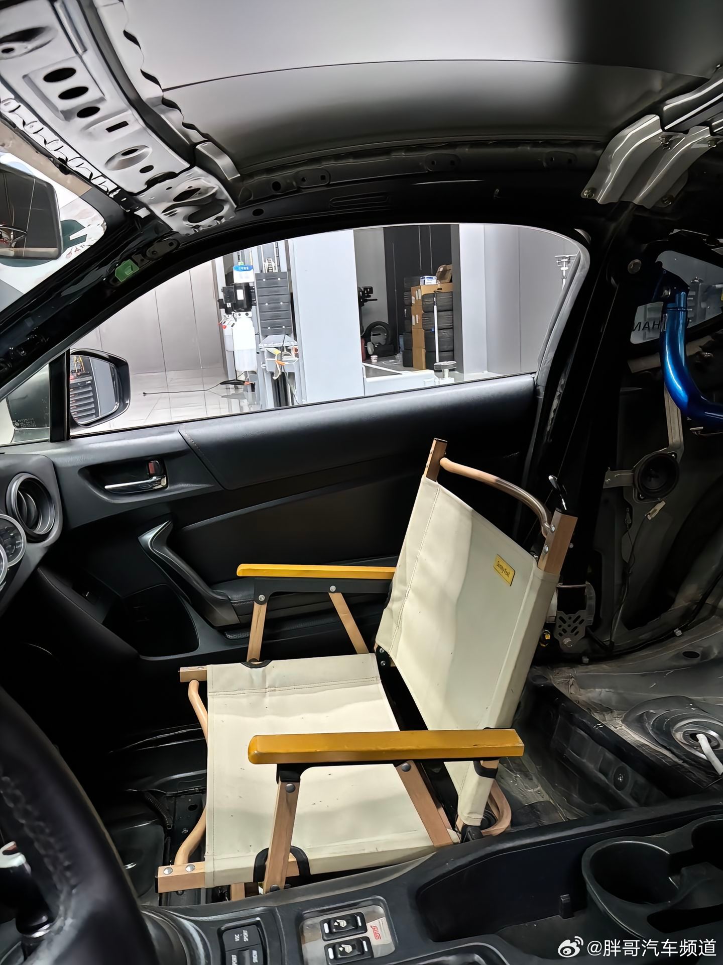 斯巴鲁BRZ改装车亮相，车主注重品质打造专属副驾