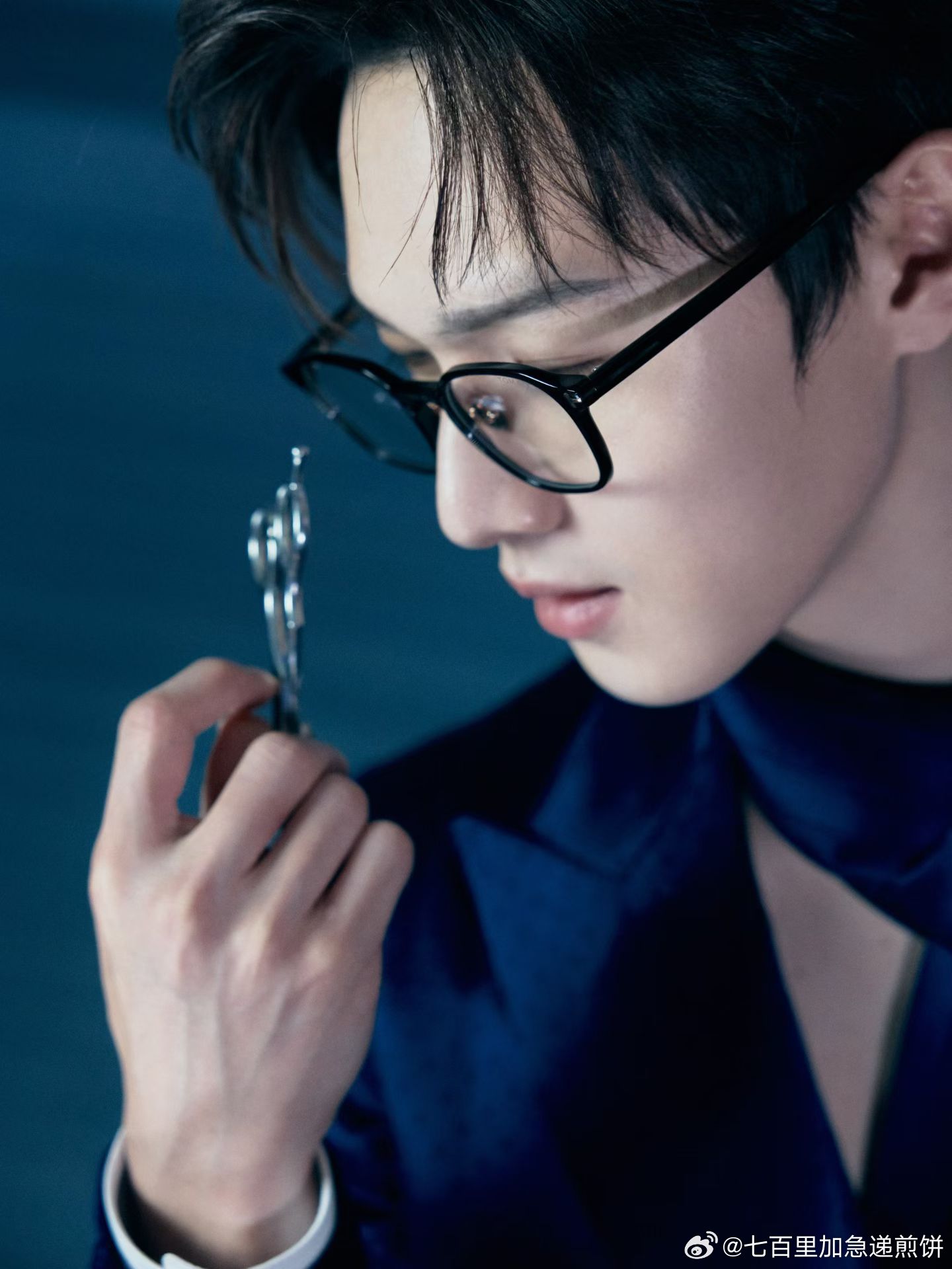 李昀锐穿汤姆福特2026春夏系列亮相品牌活动