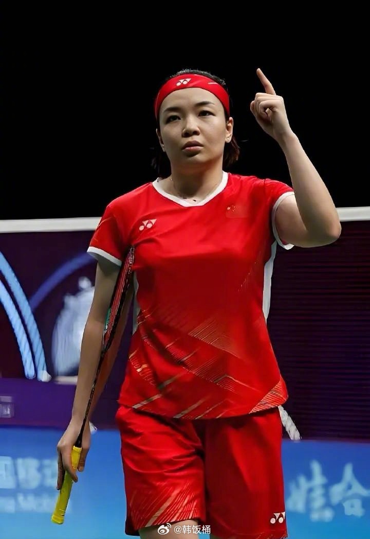 羽毛球双打名将陈清晨宣布退役，曾搭档贾一凡夺奥运金牌