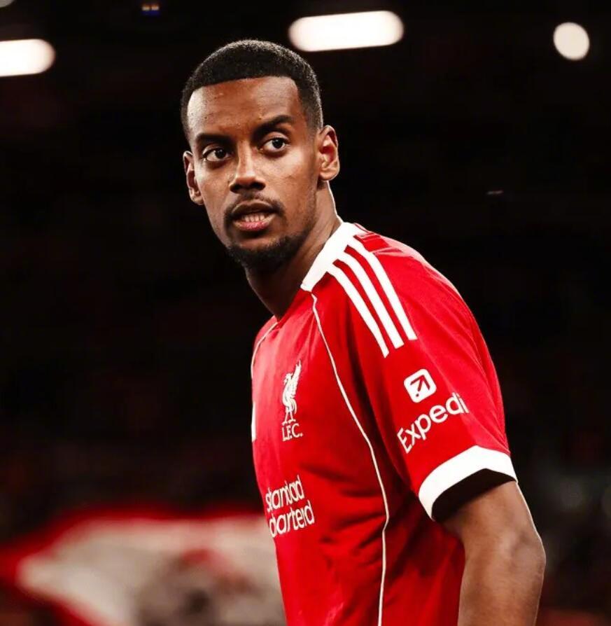 利物浦前锋伊萨克脚踝手术成功，复出时间未定