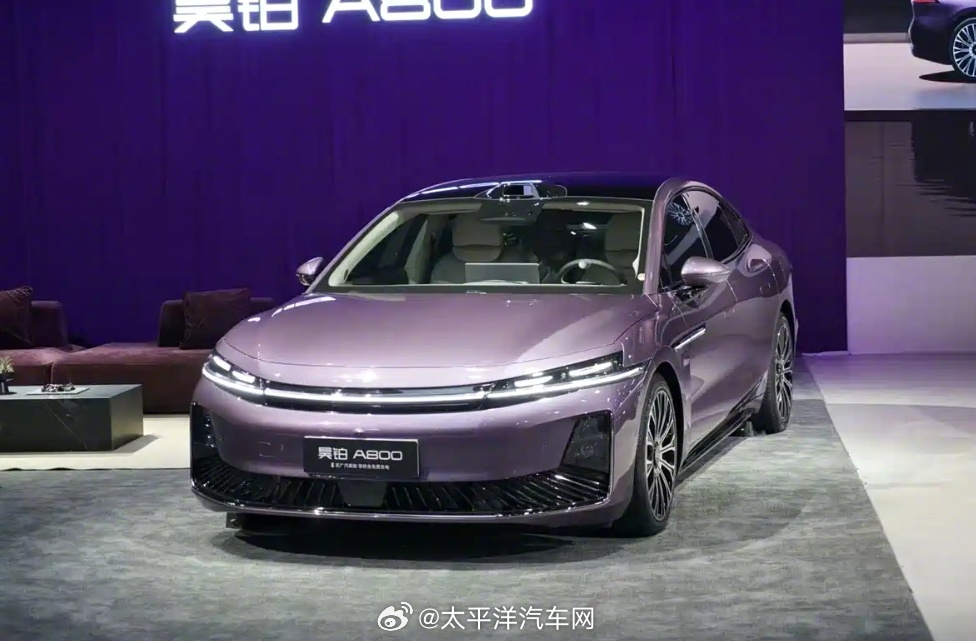 昊铂A800亮相成都车展，5米1增程轿跑对标享界S9