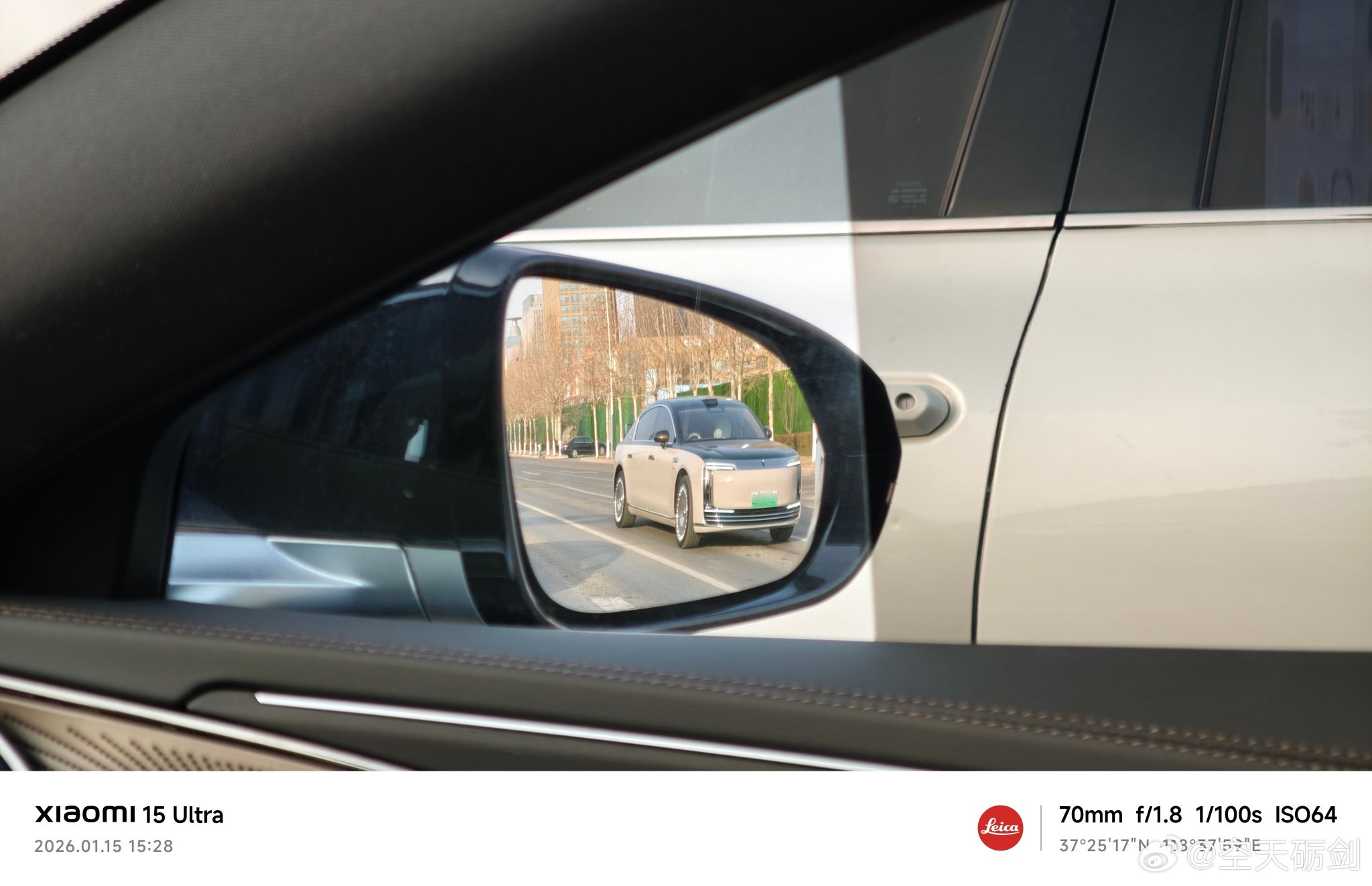 车主误将尊界S800拍成老头乐