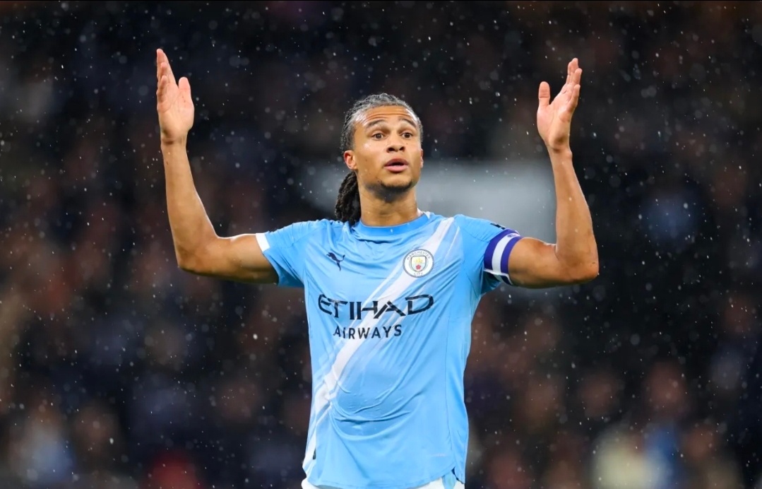 伯恩茅斯欲回购旧将，阿克在曼城的十字路口将如何抉择？