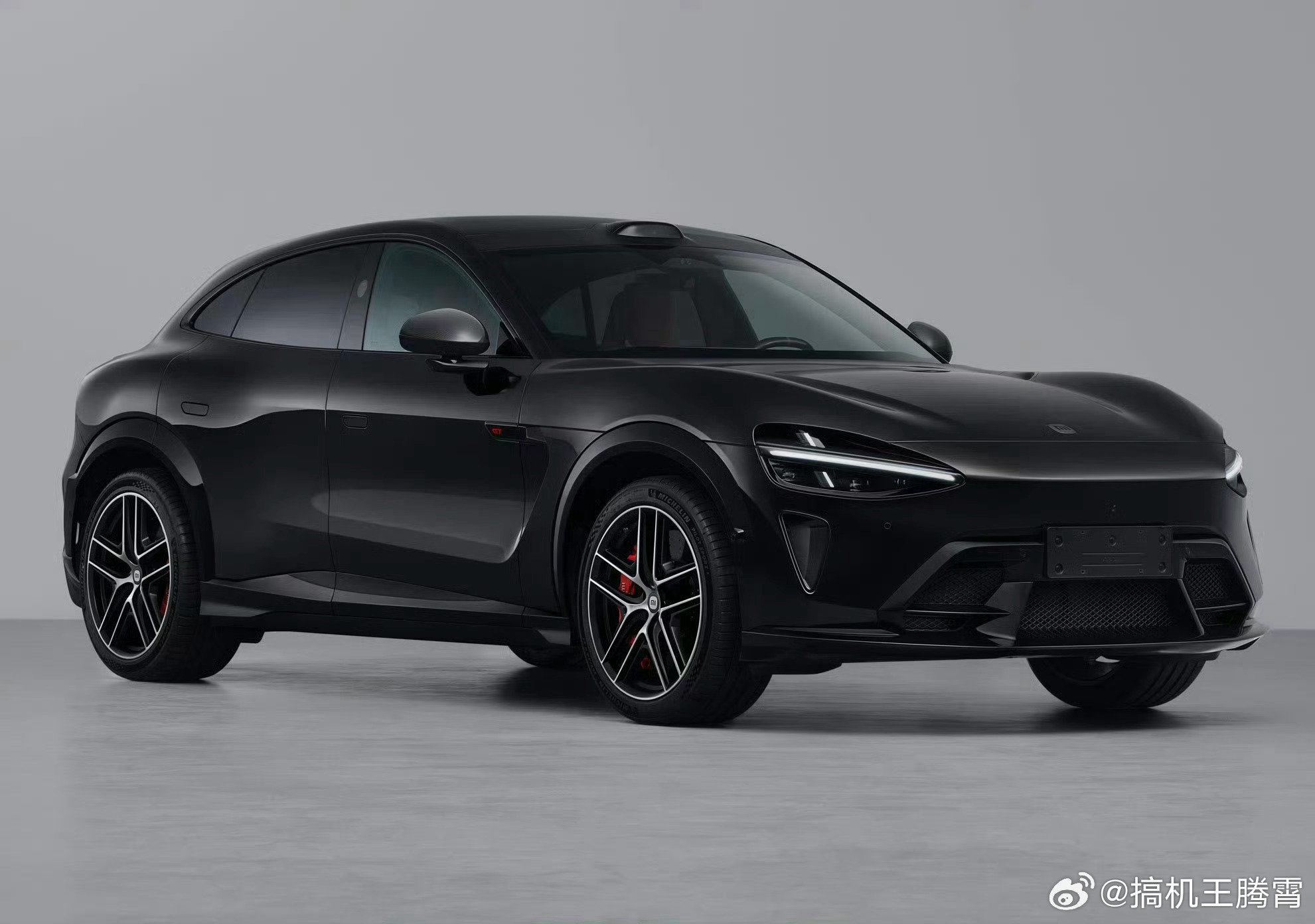 小米YU7 GT工信部亮相，轴距3米双电机功率738kW