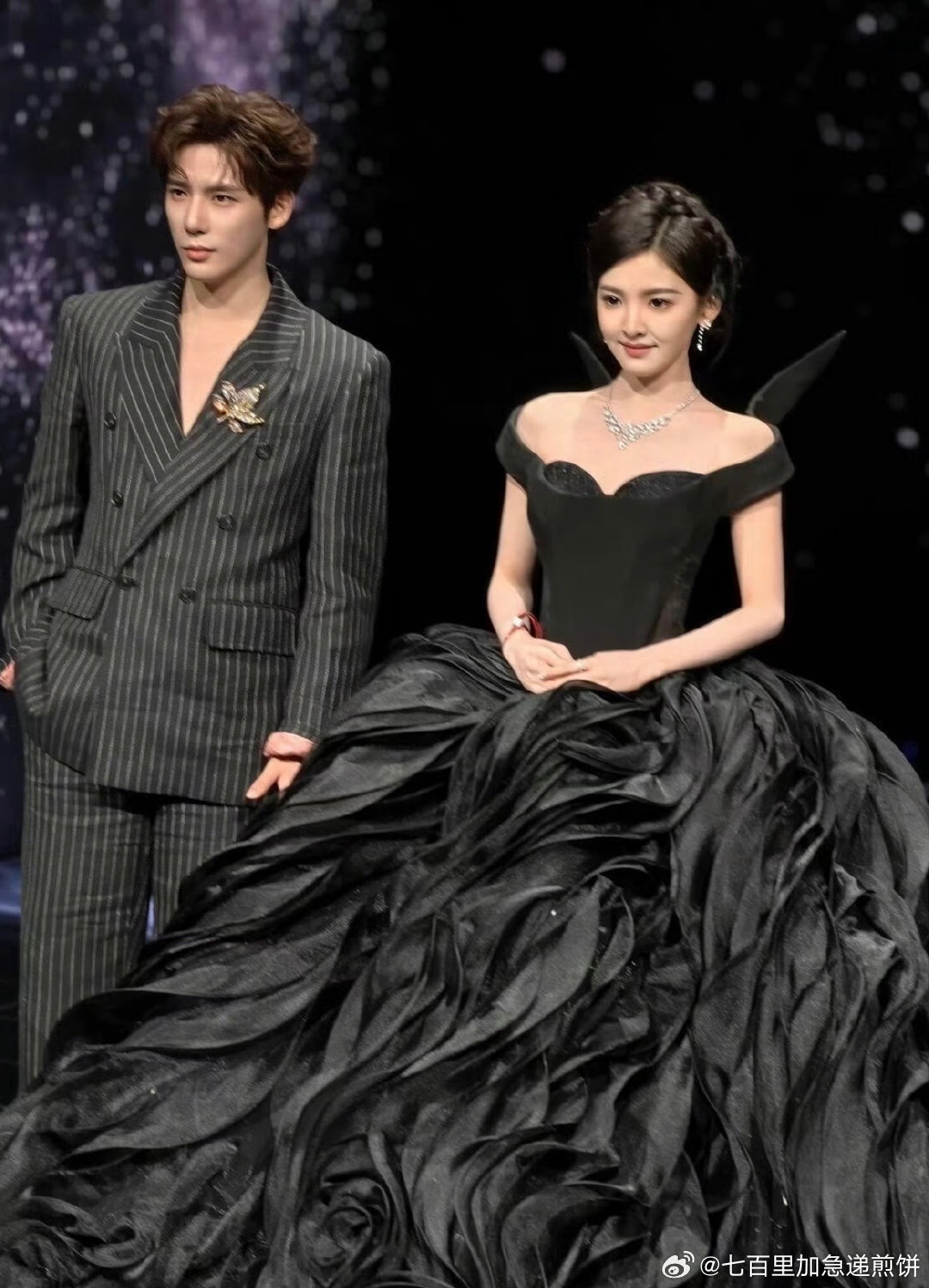 章若楠王安宇新剧官博开通