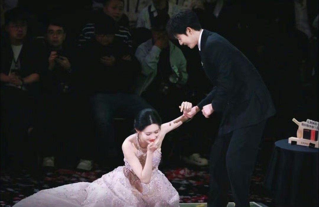 孟子义摔出神图撞脸朱迪兔