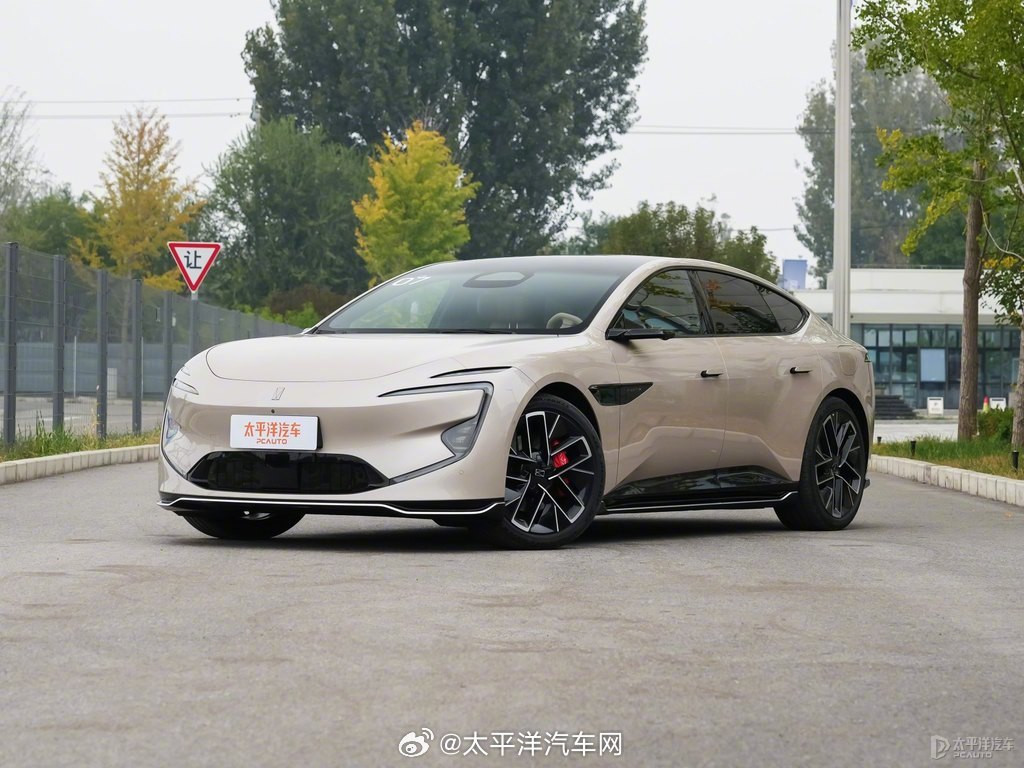 阿维塔12四激光版10月28日上市，搭载华为乾崑ADS 4