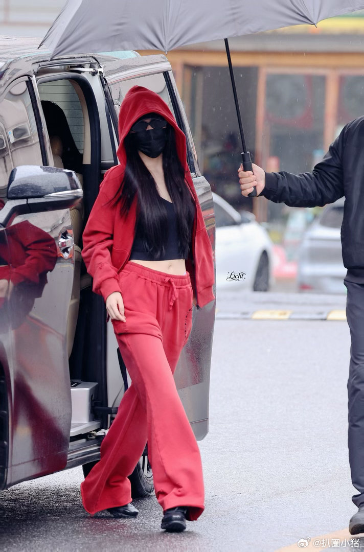 虞书欣《云初令》上班路透曝光