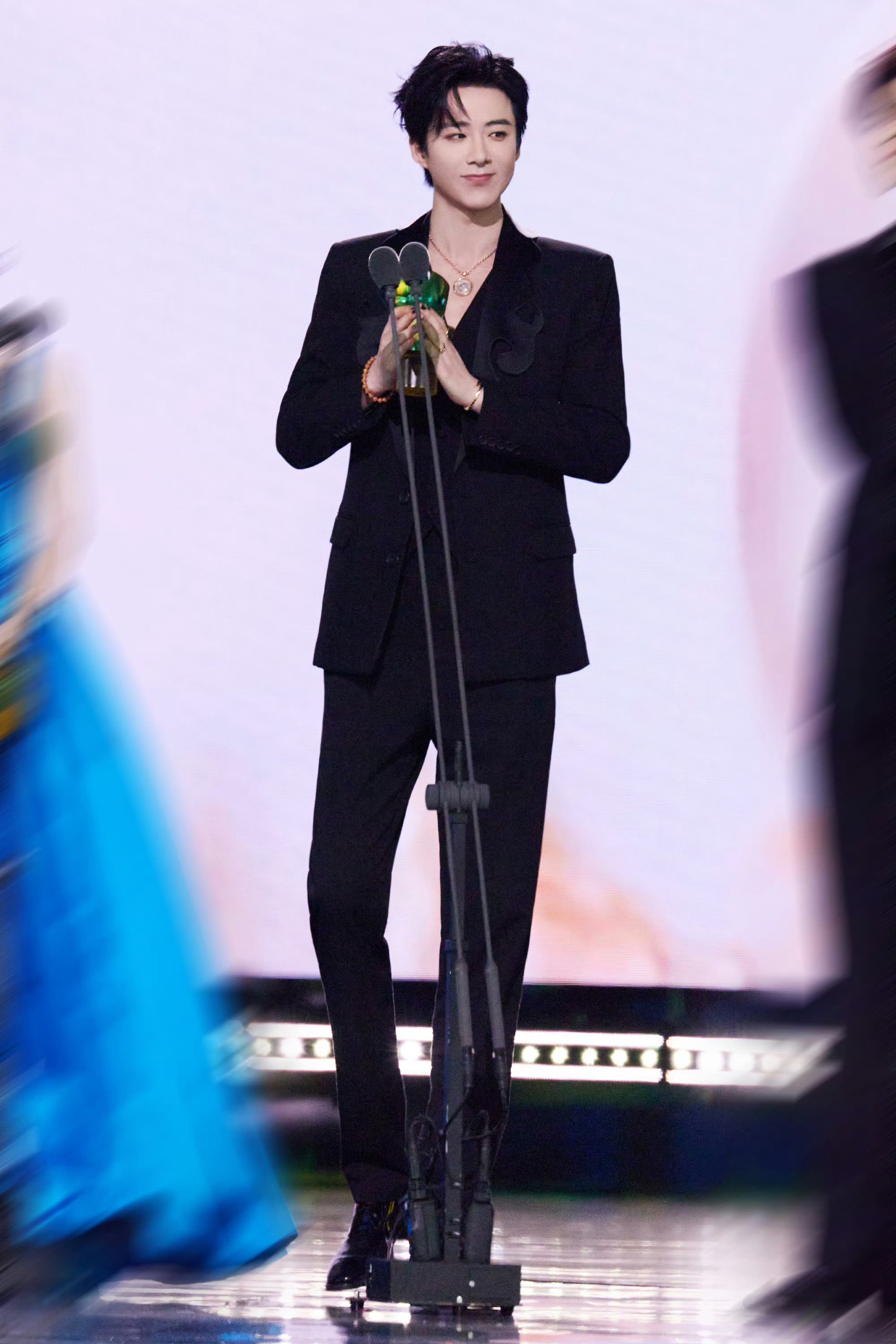 刘宇宁官宣酷狗音乐代言人，影视音乐双顶流创三平台破万纪录