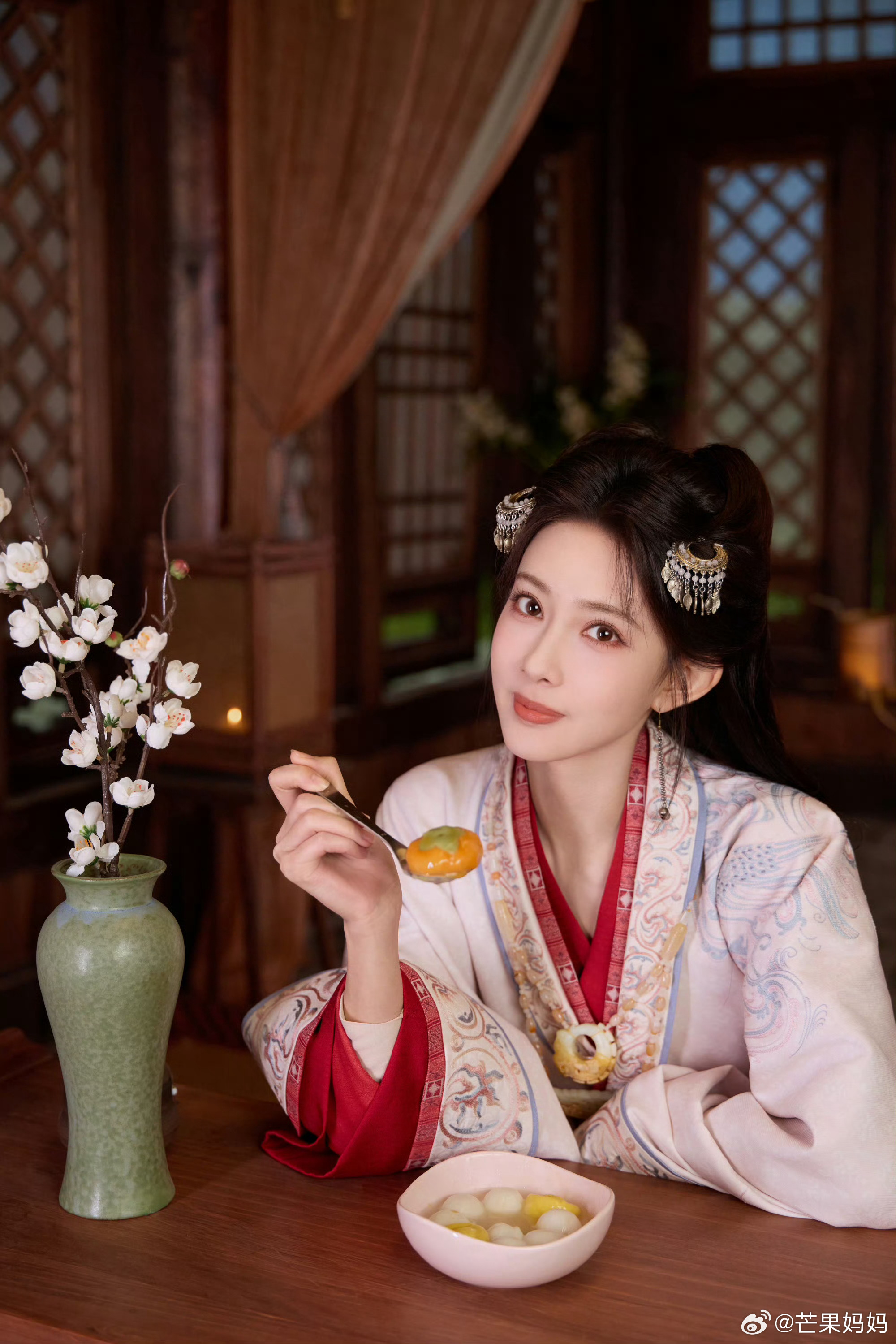 孟子义《将门独后》新造型曝光，古装甜妹沈妙萌动人心弦