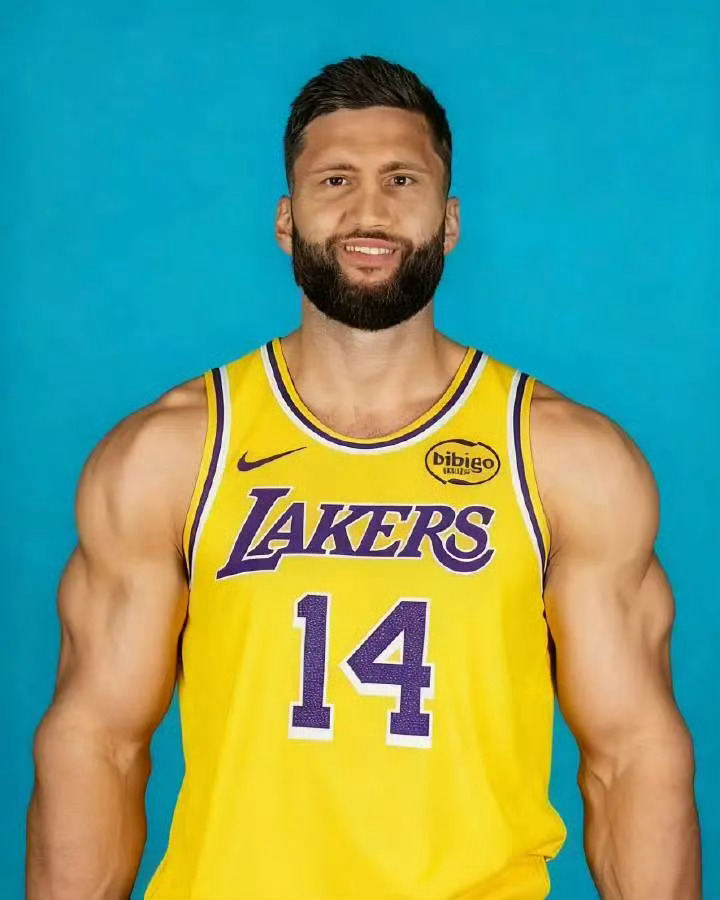 克勒贝尔复出助湖人战爵士，替补表现亮眼