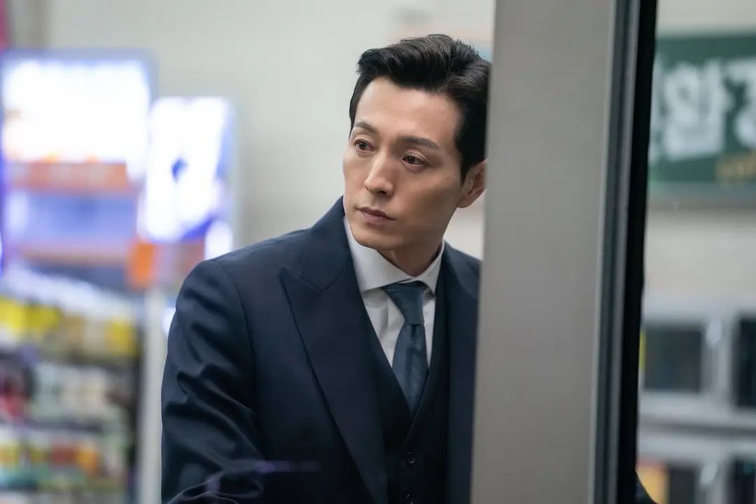 《黑暗荣耀》男二郑成日结束九年婚姻