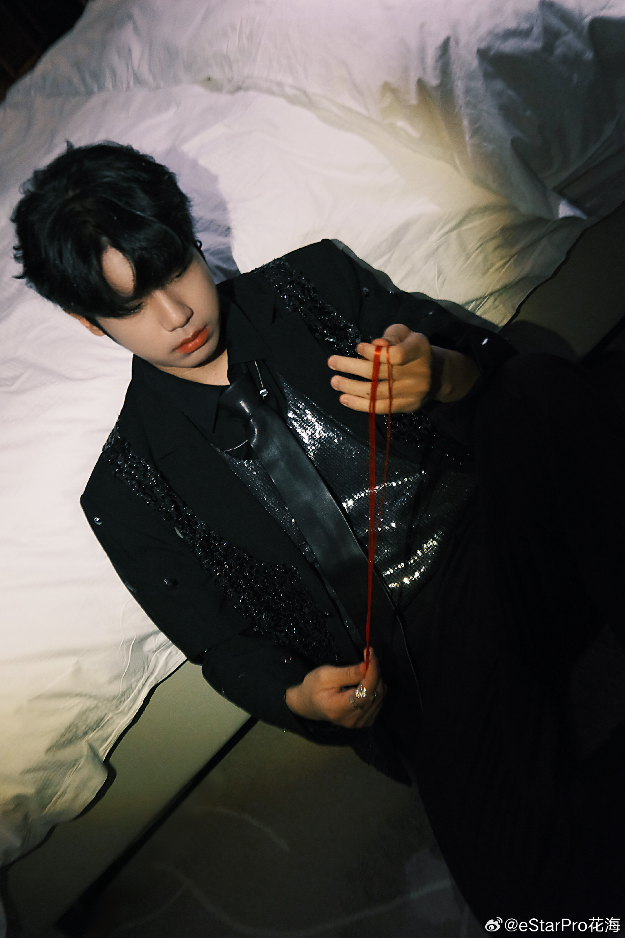 许魏洲花海合照曝光