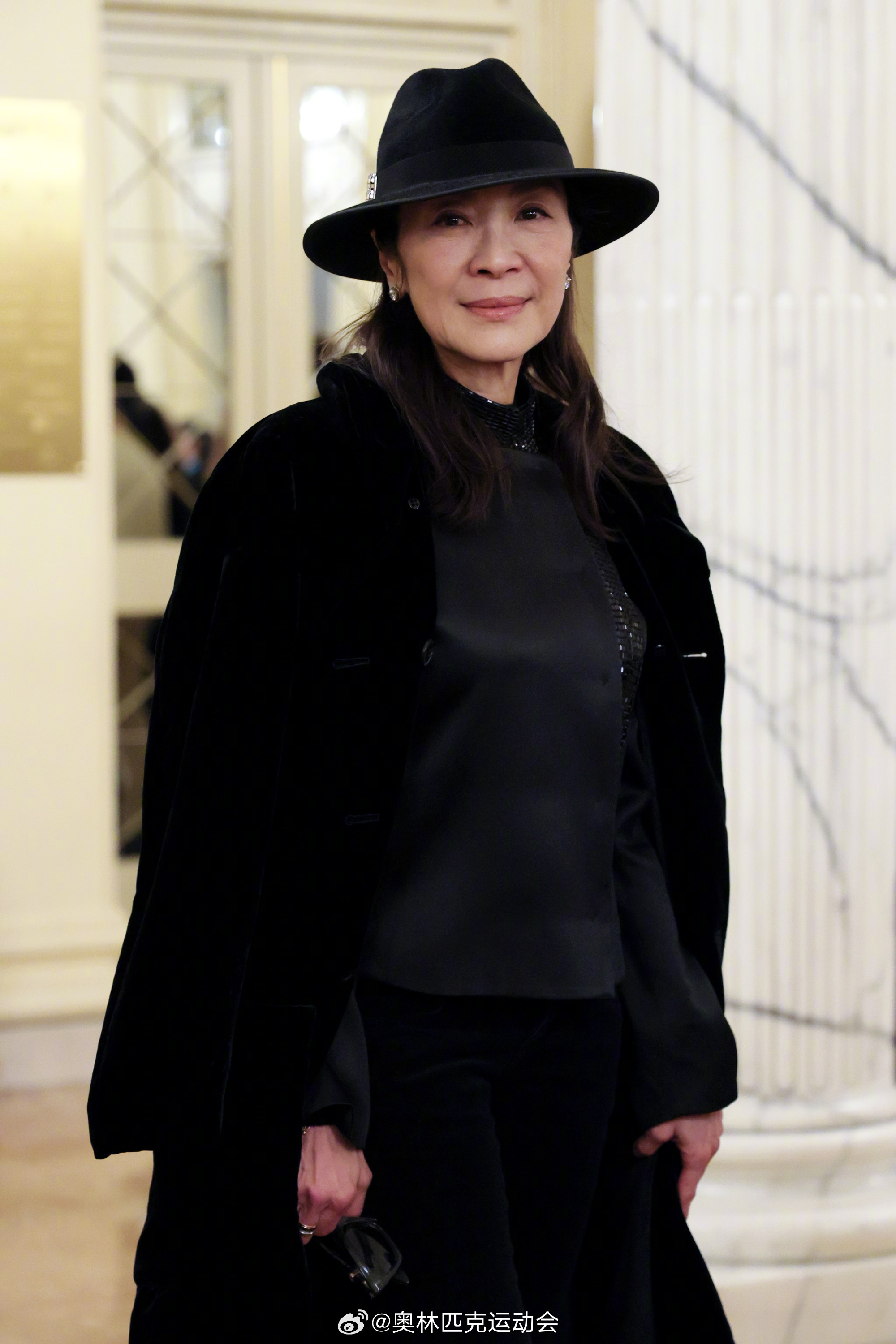 杨紫琼与丈夫亮相米兰冬奥开幕式