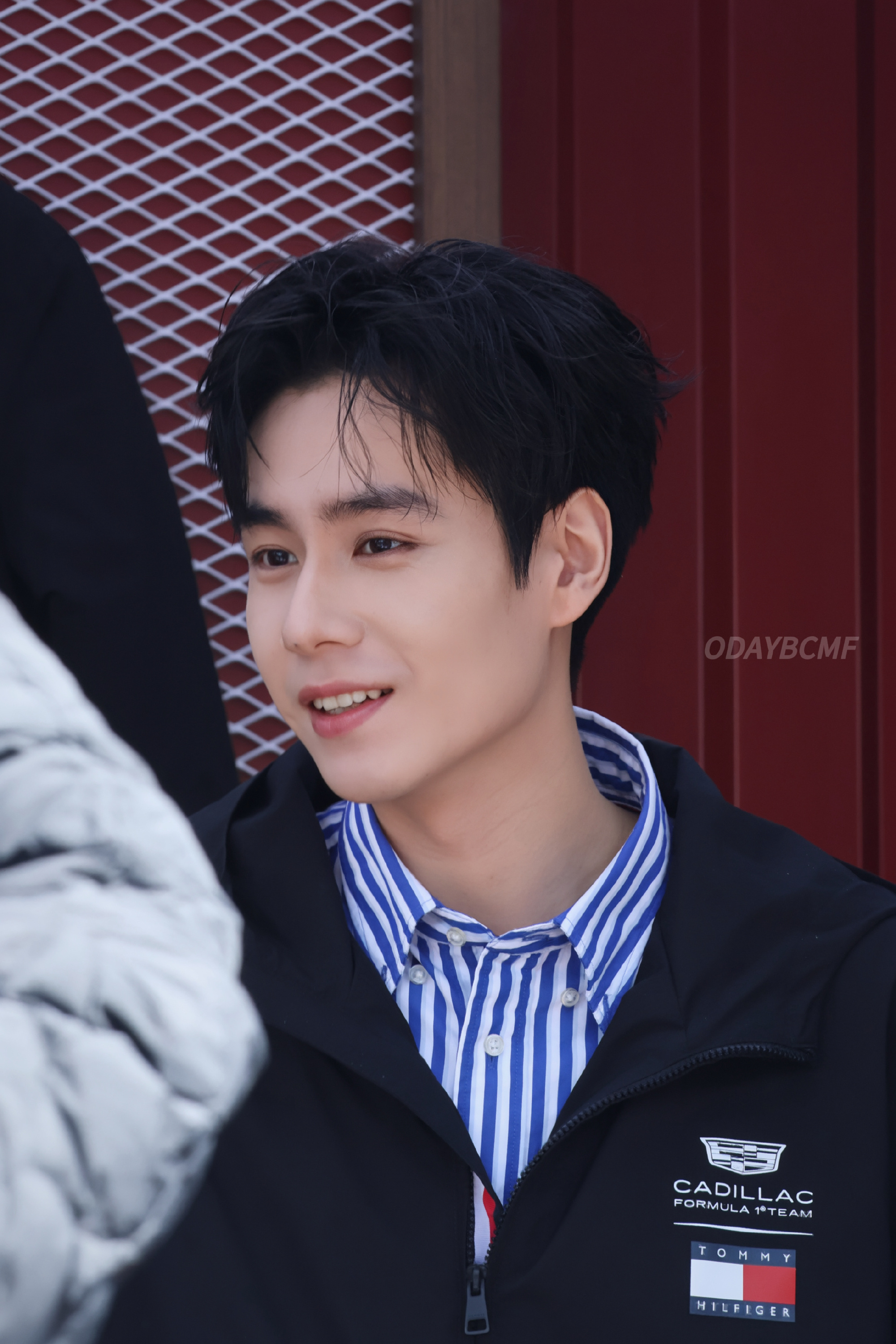 胡一天亮相F1活动路透照曝光