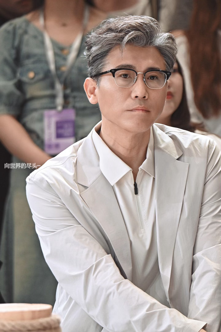 李乃文四连问王勉单身问题，毛雪汪节目现名场面